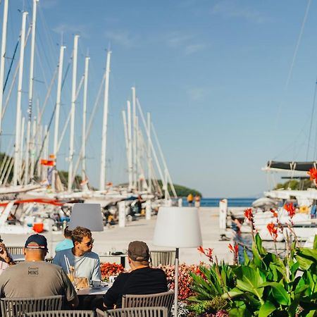 Apartments Vala Vela Luka Luaran gambar